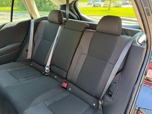 Used 2022 Subaru Outback 2.5i Premium image 12