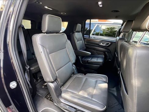 Used 2021 Chevrolet Suburban Premier image 26