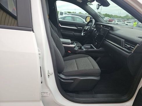 Used 2025 GMC Terrain Elevation AWD/4WD image 8
