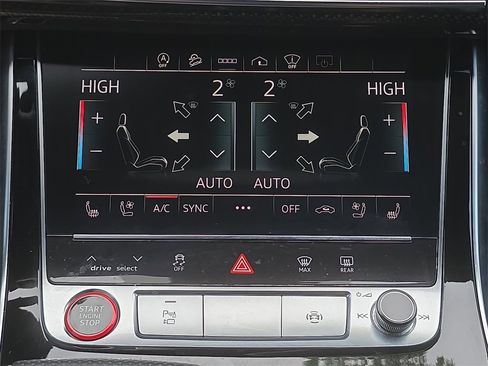 Used 2021 Audi SQ7 Prestige w/ Prestige Package image 23