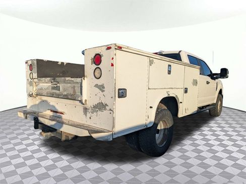 Used 2017 Ford F350 XL w/ Power Equipment Group image 2