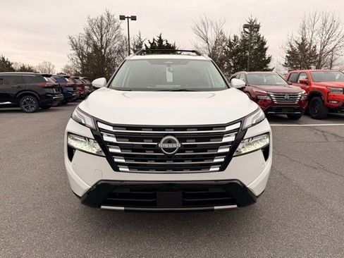 New 2026 Nissan Rogue Platinum w/ Platinum Premium Package image 3