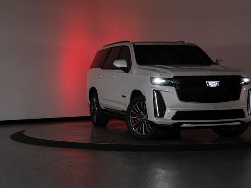 Used 2023 Cadillac Escalade V image 22