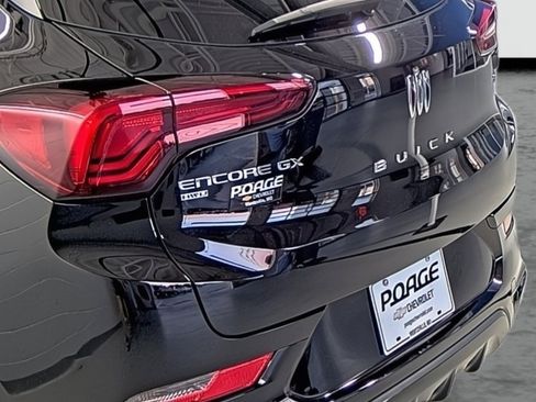 Used 2024 Buick Encore GX Sport Touring w/ Experience Buick Package image 10