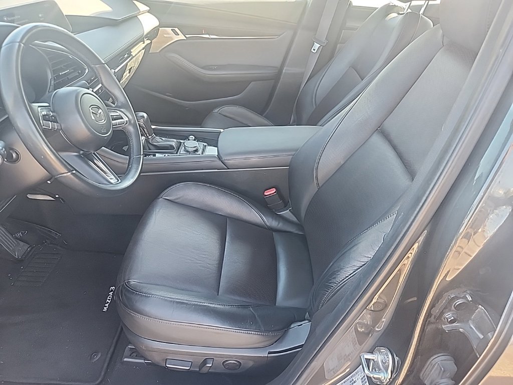 Used 2019 MAZDA MAZDA3 Sedan w/ Premium Package FWD image 18