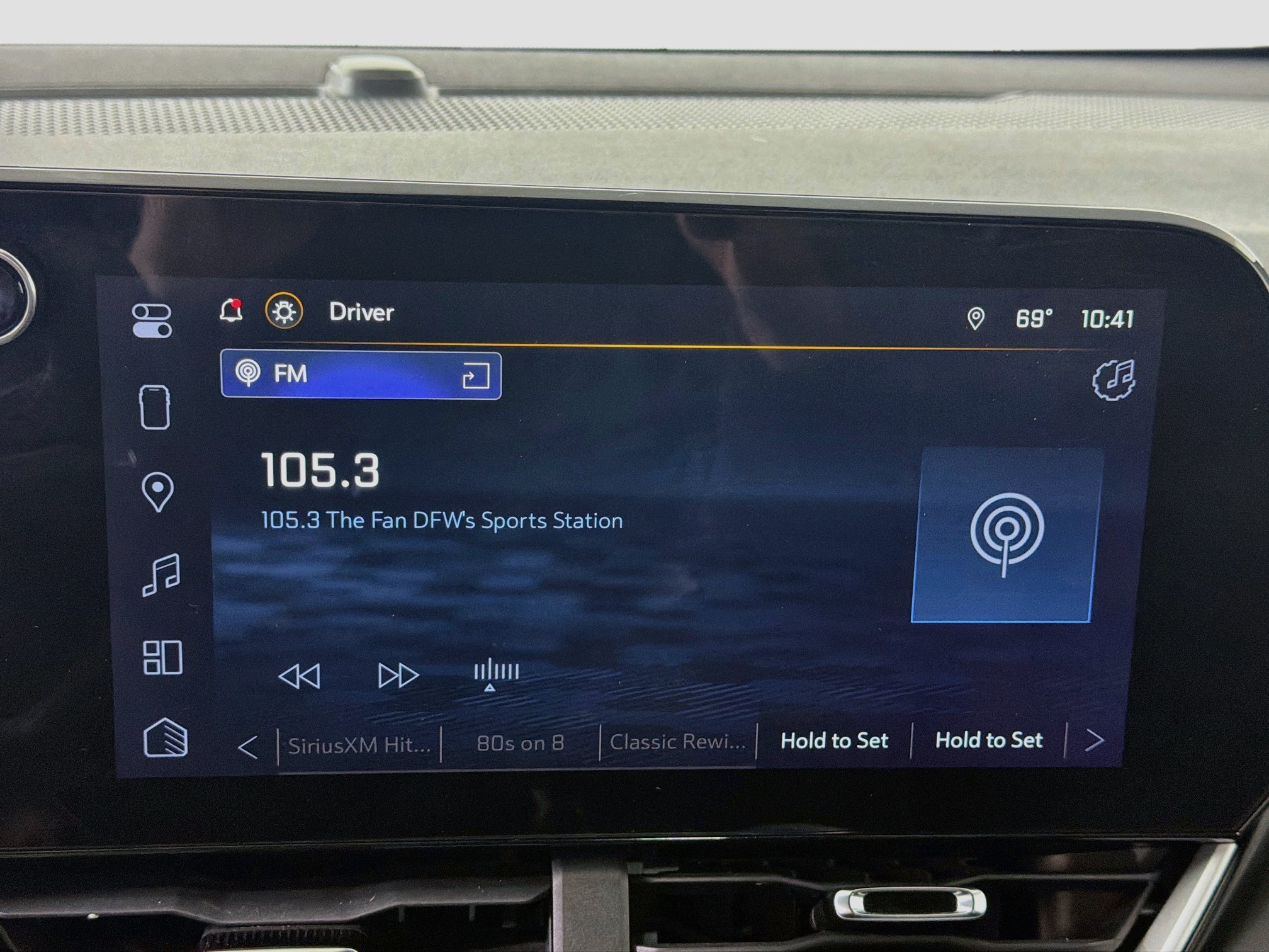 Used 2025 Chevrolet Equinox LT w/ Convenience Package II FWD image 19