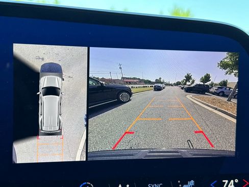 Used 2025 Chevrolet Tahoe LT AWD/4WD image 31