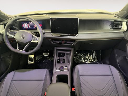 New 2026 Volkswagen Tiguan SE R-Line AWD/4WD image 8