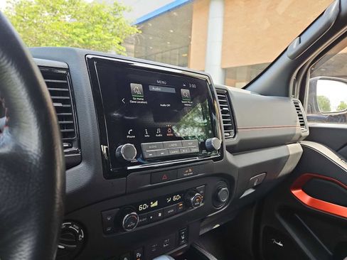 Used 2023 Nissan Frontier PRO-4X w/ Pro-4X Premium Package AWD/4WD image 29