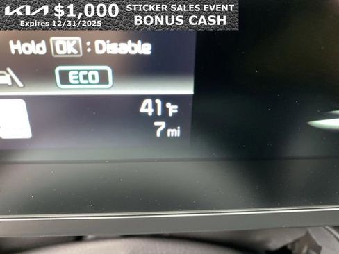 New 2025 Kia Niro LX image 6