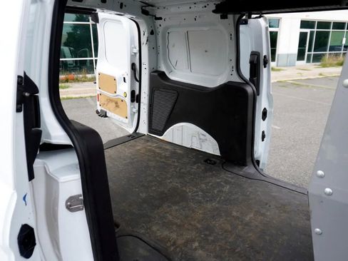 Used 2017 Ford Transit Connect XL image 15
