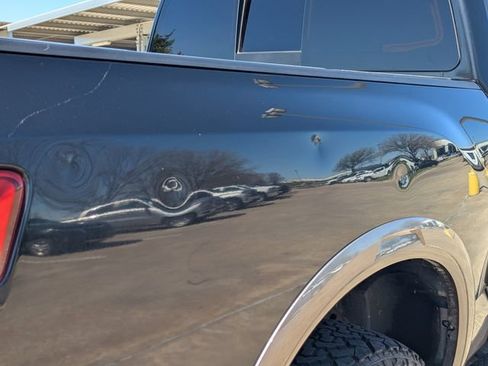 Used 2019 Nissan Titan Platinum Reserve image 35