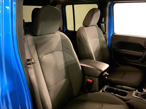 Used 2023 Jeep Gladiator Sport w/ Trailer Tow Package image 7