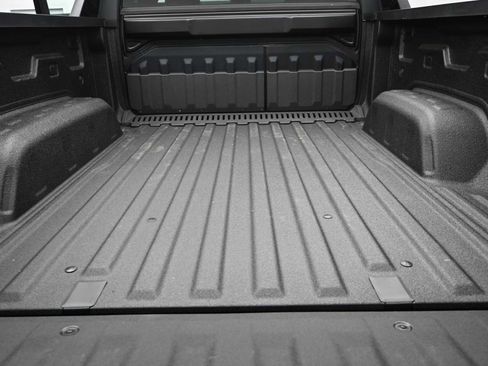 New 2025 GMC Sierra EV Denali image 30