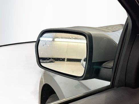 Used 2024 Ford Edge SEL AWD/4WD image 16