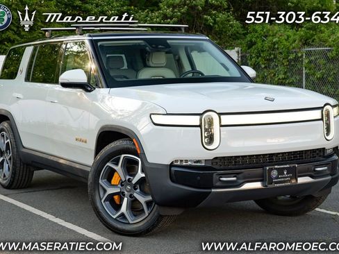 Used 2024 Rivian R1S Adventure AWD/4WD image 1