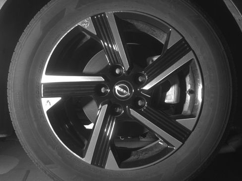 Used 2025 Nissan Sentra SV FWD image 13
