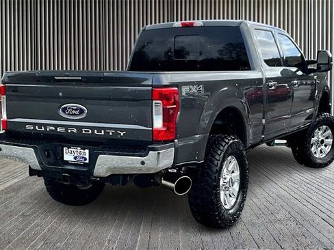 Used 2017 Ford F250 Lariat w/ Lariat Ultimate Package image 2