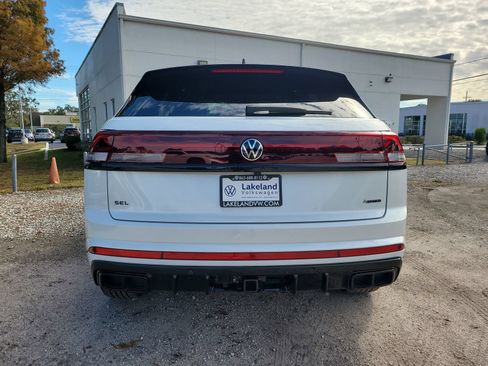 New 2026 Volkswagen Atlas Cross Sport SEL R-Line AWD/4WD image 7