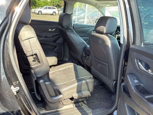 Used 2020 Chevrolet Traverse Premier w/ Redline Edition image 25