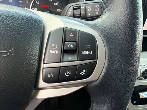 Used 2023 Ford Explorer XLT w/ Equipment Group 202A AWD/4WD image 21