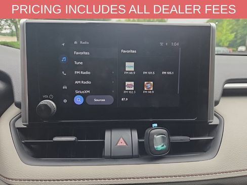 Used 2023 Toyota RAV4 XLE AWD/4WD image 6