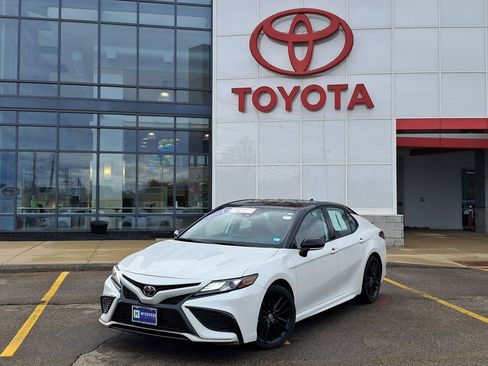 Used 2024 Toyota Camry XSE w/ Cold Weather Package image 1