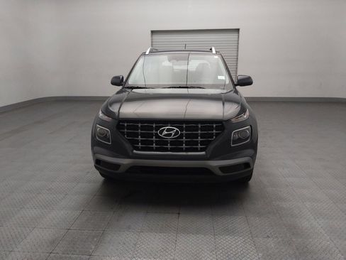 Used 2025 Hyundai Venue SEL image 15