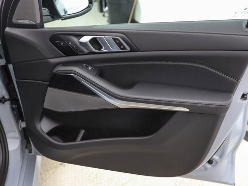 New 2026 BMW X5 xDrive40i w/ Executive Package image 28