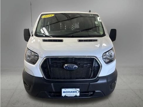 Used 2025 Ford Transit 250 Low Roof w/ Exterior Upgrade Package RWD image 8