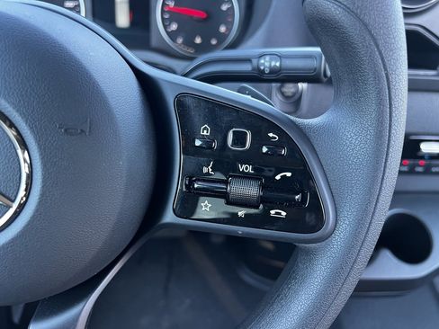 Used 2024 Mercedes-Benz Sprinter 2500 image 28