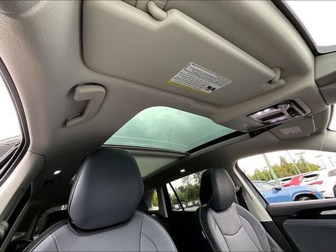 New 2025 Volkswagen Tiguan SE AWD/4WD image 26