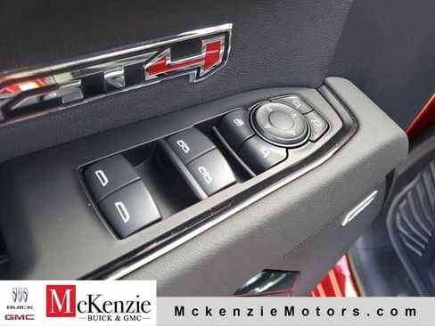 New 2026 GMC Sierra 1500 AT4 w/ AT4 Premium Package AWD/4WD image 9