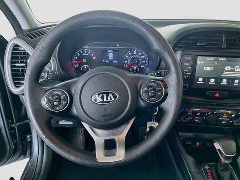 Used 2021 Kia Soul S FWD image 11