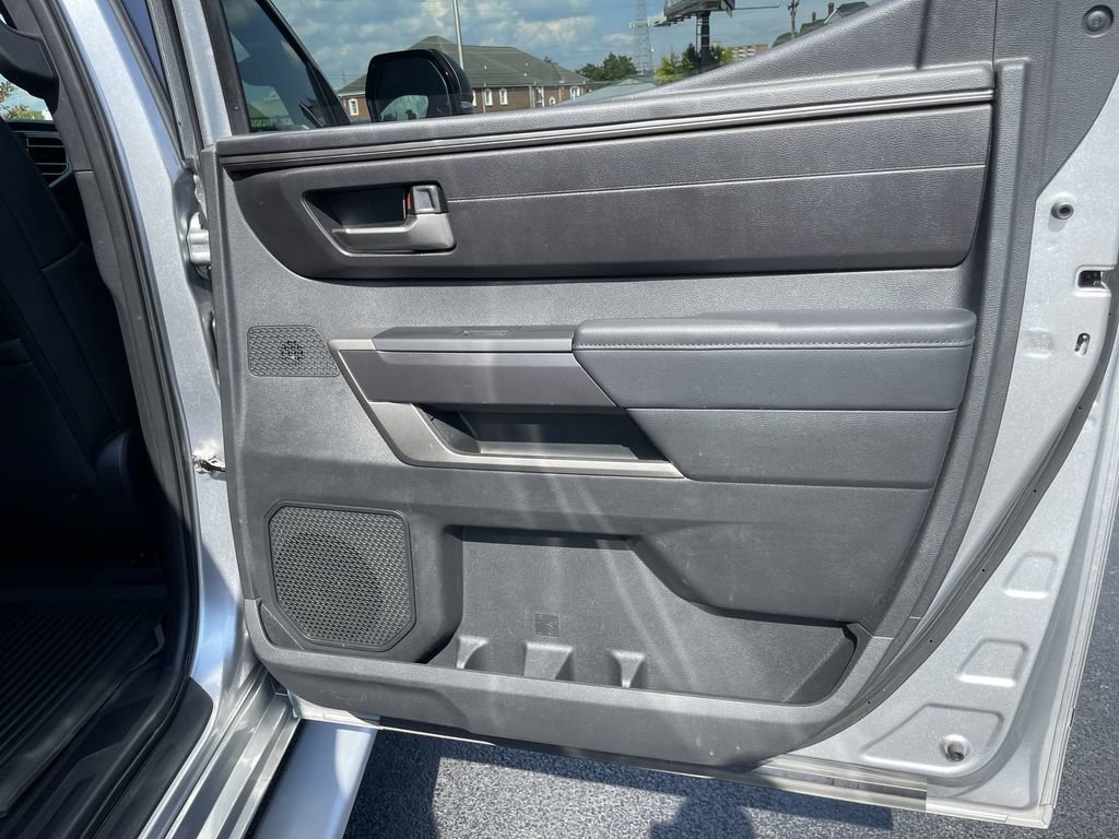 Used 2025 Toyota Tundra SR5 w/ SR5 Premium Package AWD/4WD image 22