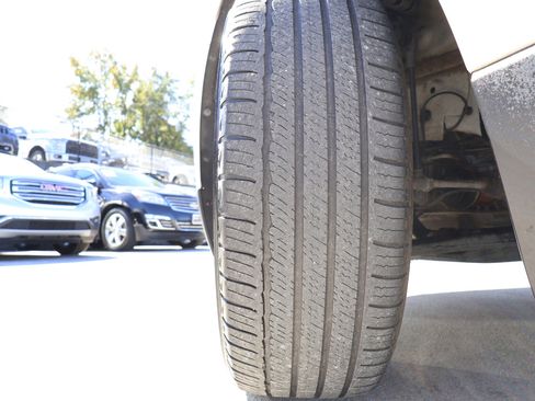 Used 2022 Chevrolet Equinox LT image 25