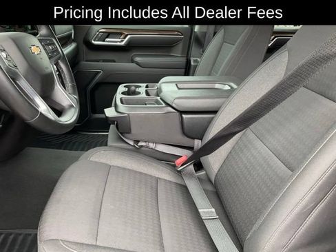 Used 2025 Chevrolet Silverado 1500 LT AWD/4WD image 5