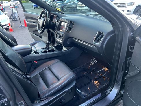 Used 2018 Dodge Durango R/T image 35