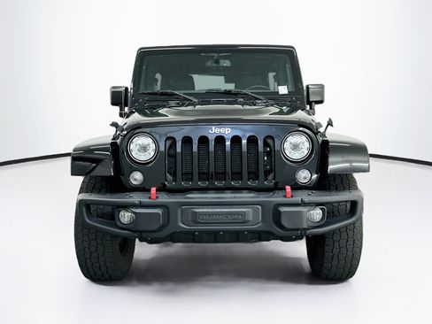 Used 2017 Jeep Wrangler Unlimited Rubicon AWD/4WD image 2