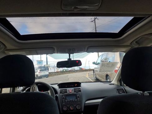 Used 2014 Subaru Impreza 2.0i Premium image 2