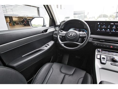 Certified 2025 Hyundai Palisade SEL AWD/4WD image 10