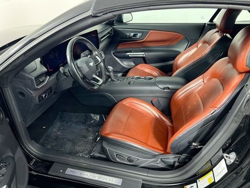 Used 2024 Ford Mustang GT Premium image 12