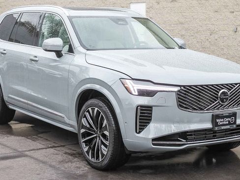 New 2026 Volvo XC90 T8 Ultra w/ Protection Package Premier AWD/4WD image 3