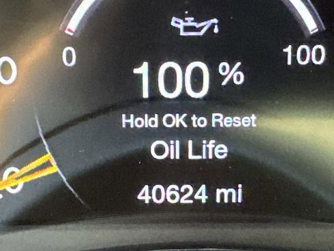 Used 2022 Jeep Grand Cherokee Laredo X image 20