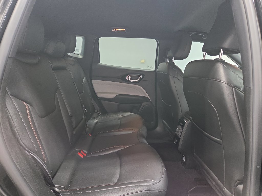 Used 2024 Jeep Compass Limited AWD/4WD image 11