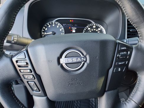 Used 2022 Nissan Frontier SV image 24