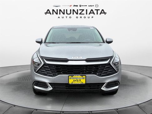 New 2025 Kia Sportage LX image 8