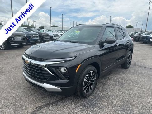 New 2026 Chevrolet TrailBlazer LT FWD image 7
