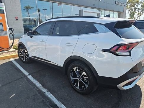 Certified 2025 Kia Sportage EX w/ Premium Package FWD image 18