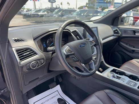 Certified 2022 Ford Edge Titanium w/ Equipment Group 301A AWD/4WD image 10